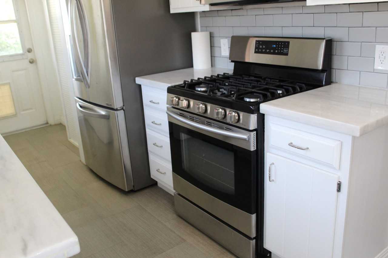 2900 Beech Street - Photo 6 of 19