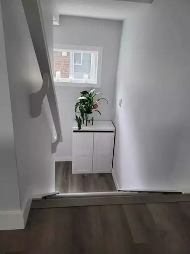 11012 84 Ave Nw - Photo 3 of 21