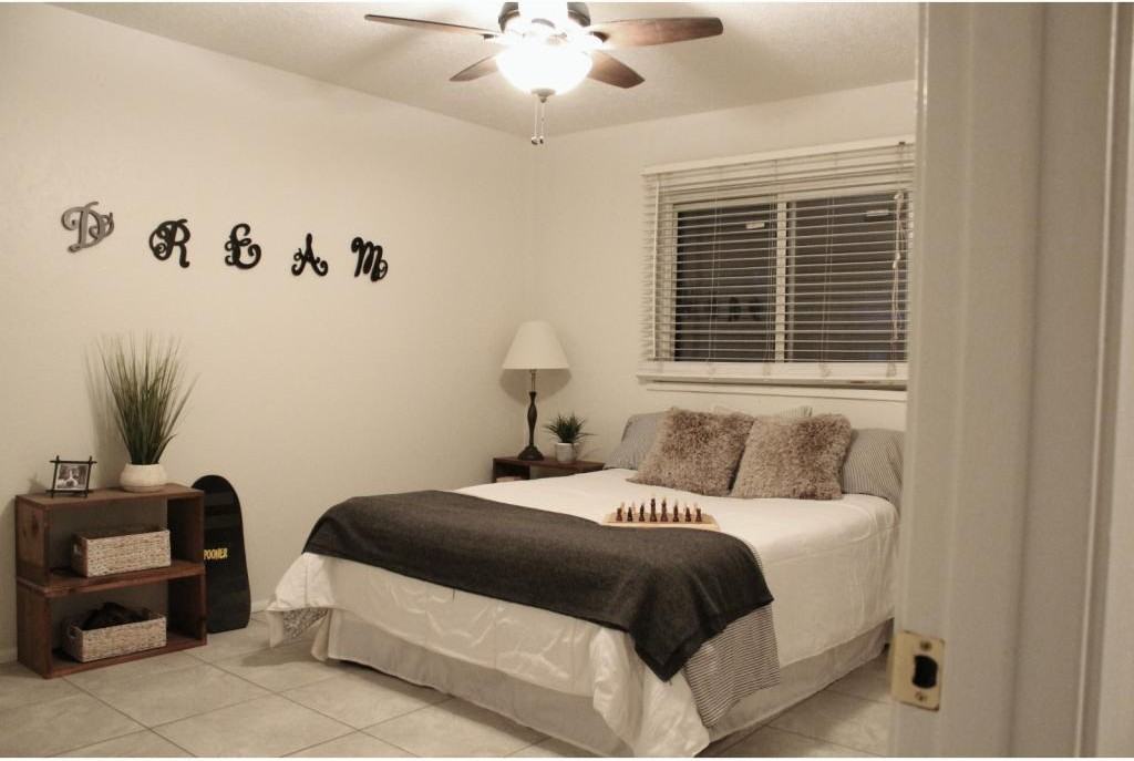 1025 Alvarado Dr Se #A - Photo 3 of 9