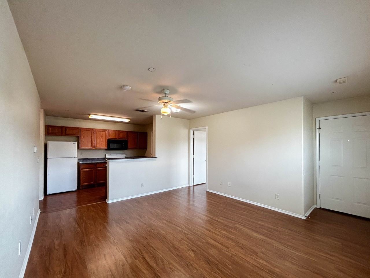 1126 Avenue a - Photo 2 of 17