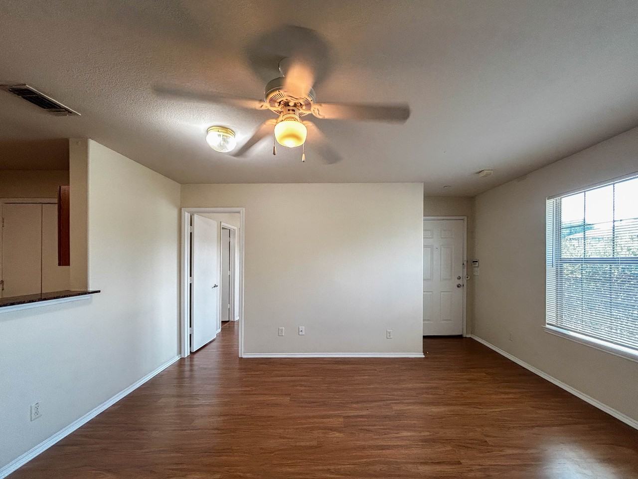 1126 Avenue a - Photo 3 of 17