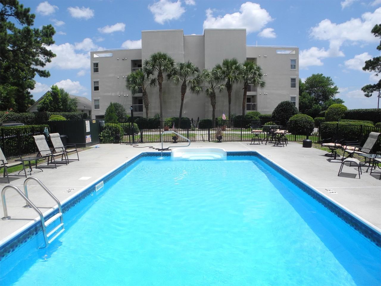 3113 River Dr #12 - Photo 3 of 34