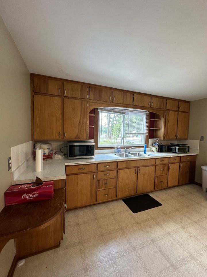 109 10th Ave - Photo 6 of 19