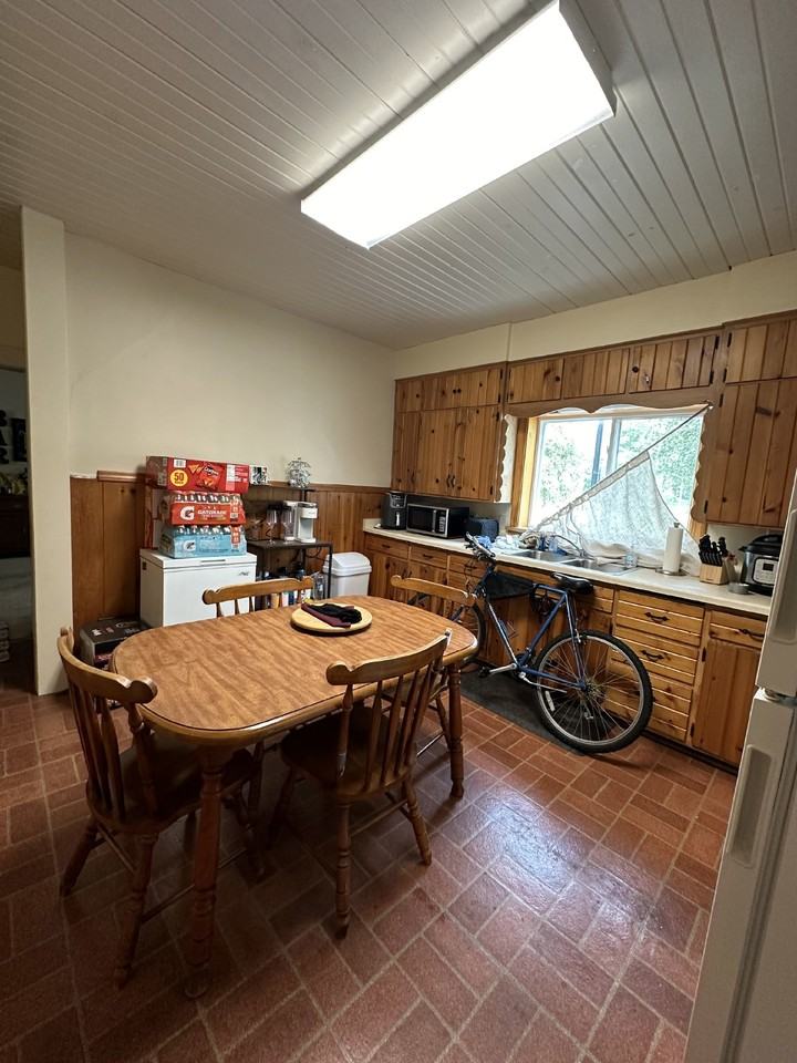 318 Gilbert Ave - Photo 6 of 19