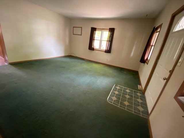 721 Broadway St - Photo 3 of 26