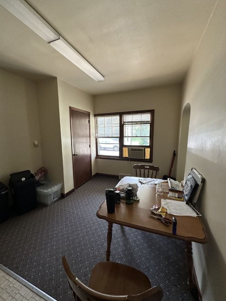 1219 State St - Photo 6 of 13