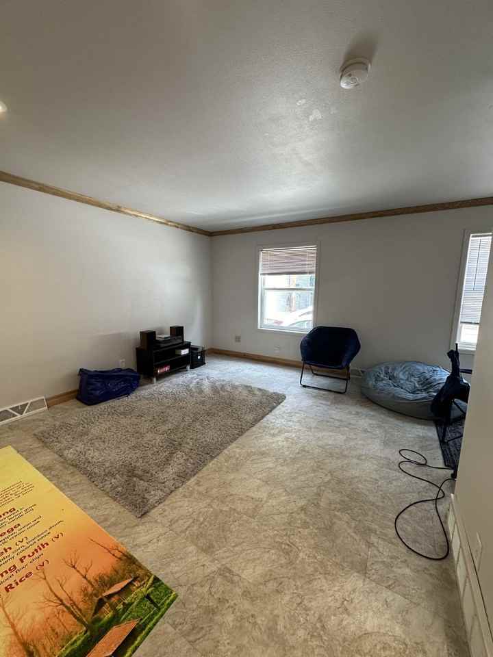 1515 1/2 Wilson St - Photo 6 of 16