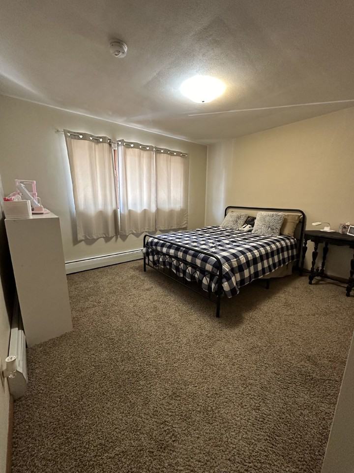 221 Lake St Apt 6 - Photo 7 of 9