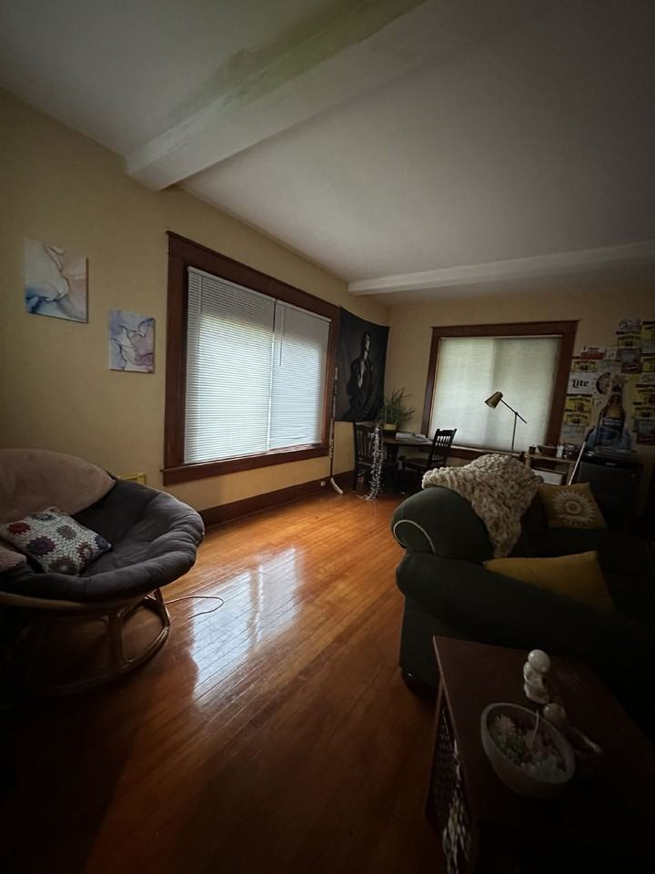 308 Jefferson St - Photo 5 of 19