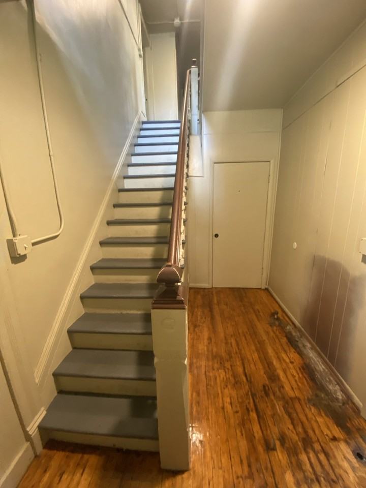 327 Summit Avenue - Photo 3 of 18