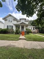 featured image of 526 W Grand Ave