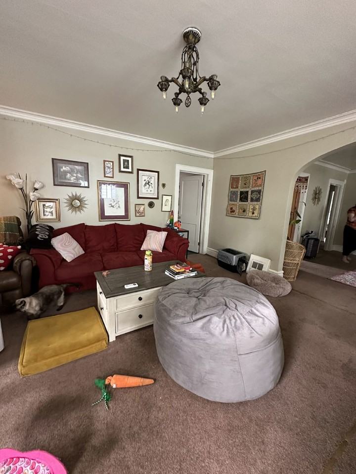 526 W Grand Ave - Photo 3 of 16