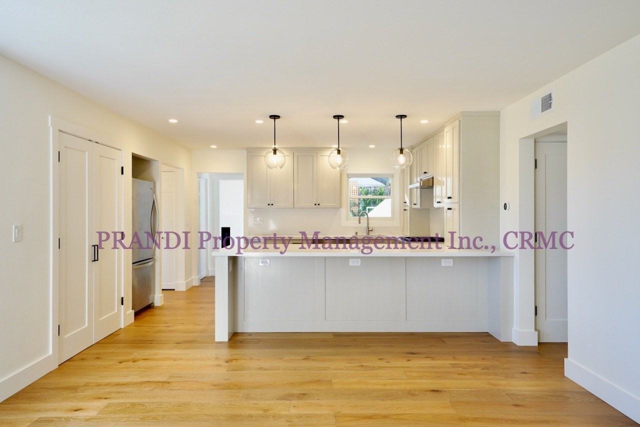 420 Peachstone Ter - Photo 2 of 32