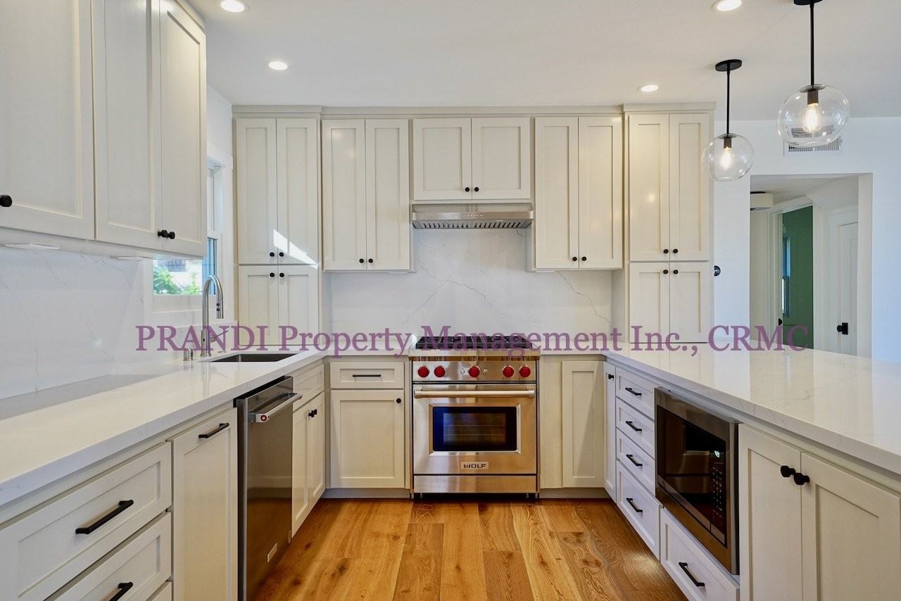 420 Peachstone Ter - Photo 3 of 32