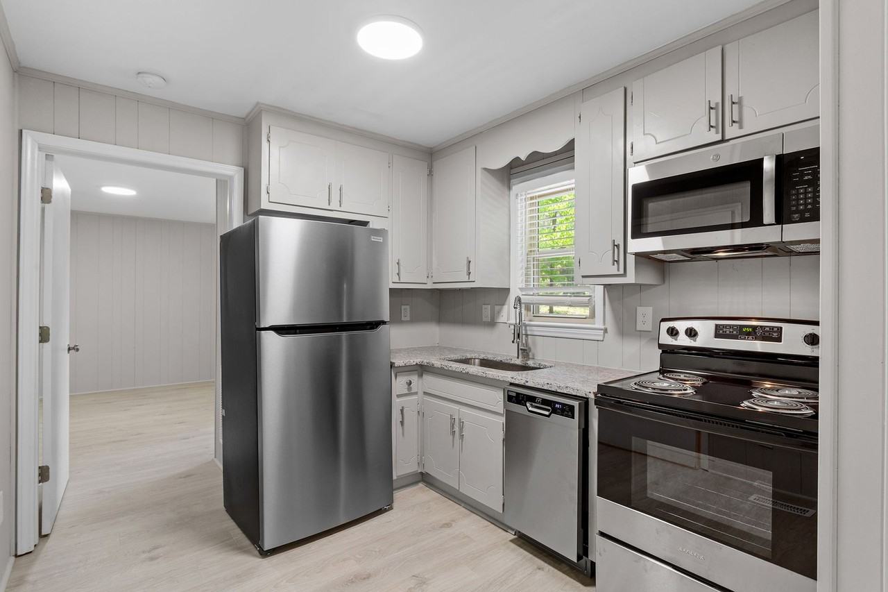 Newly Renovated Apartments near Downtown Durham - Photo 2 of 15