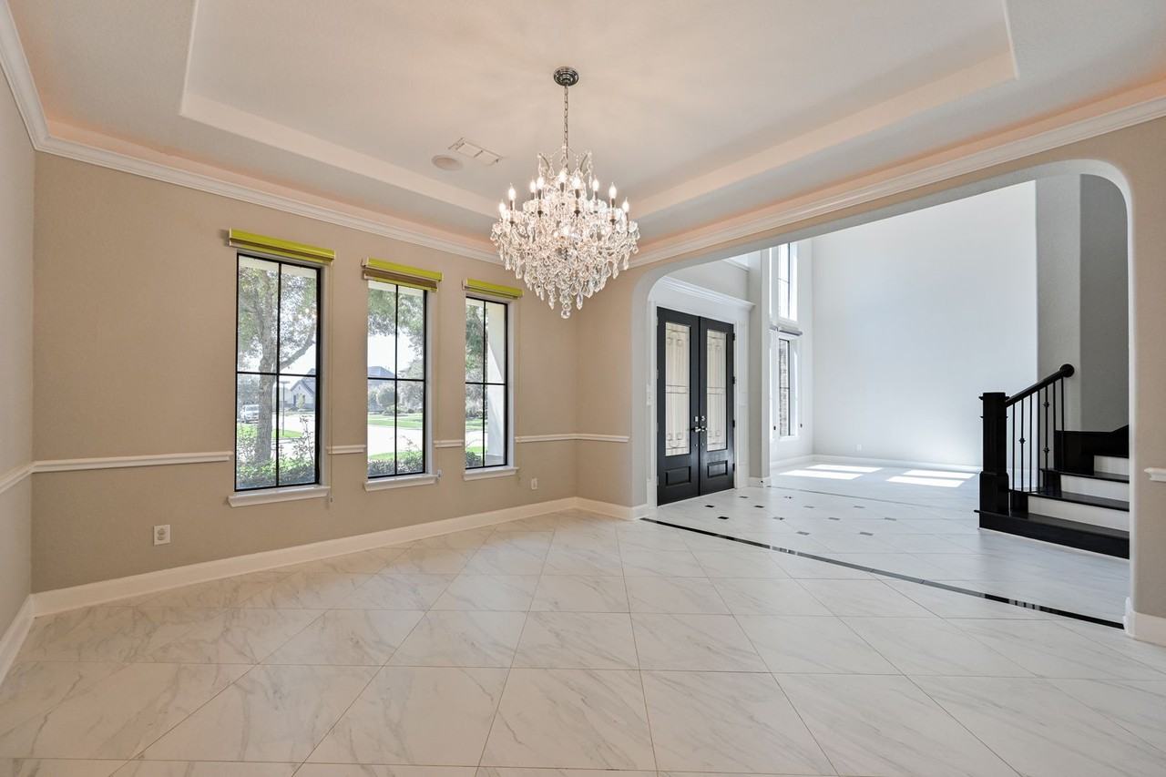 27810 Burnett Hills Ln - Photo 7 of 42