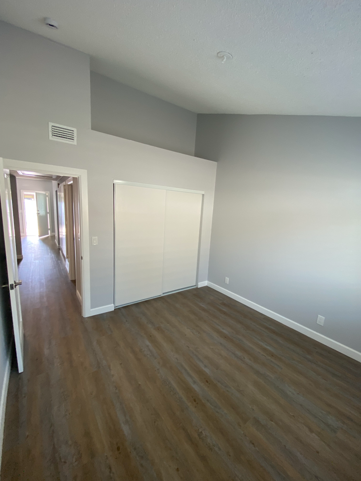 Susan Street - Photo 2 of 13