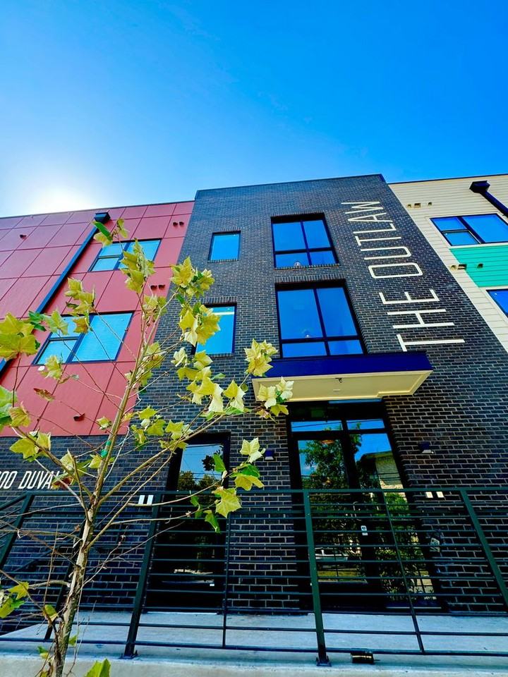 3000 Duval St #102 - Photo 2 of 29