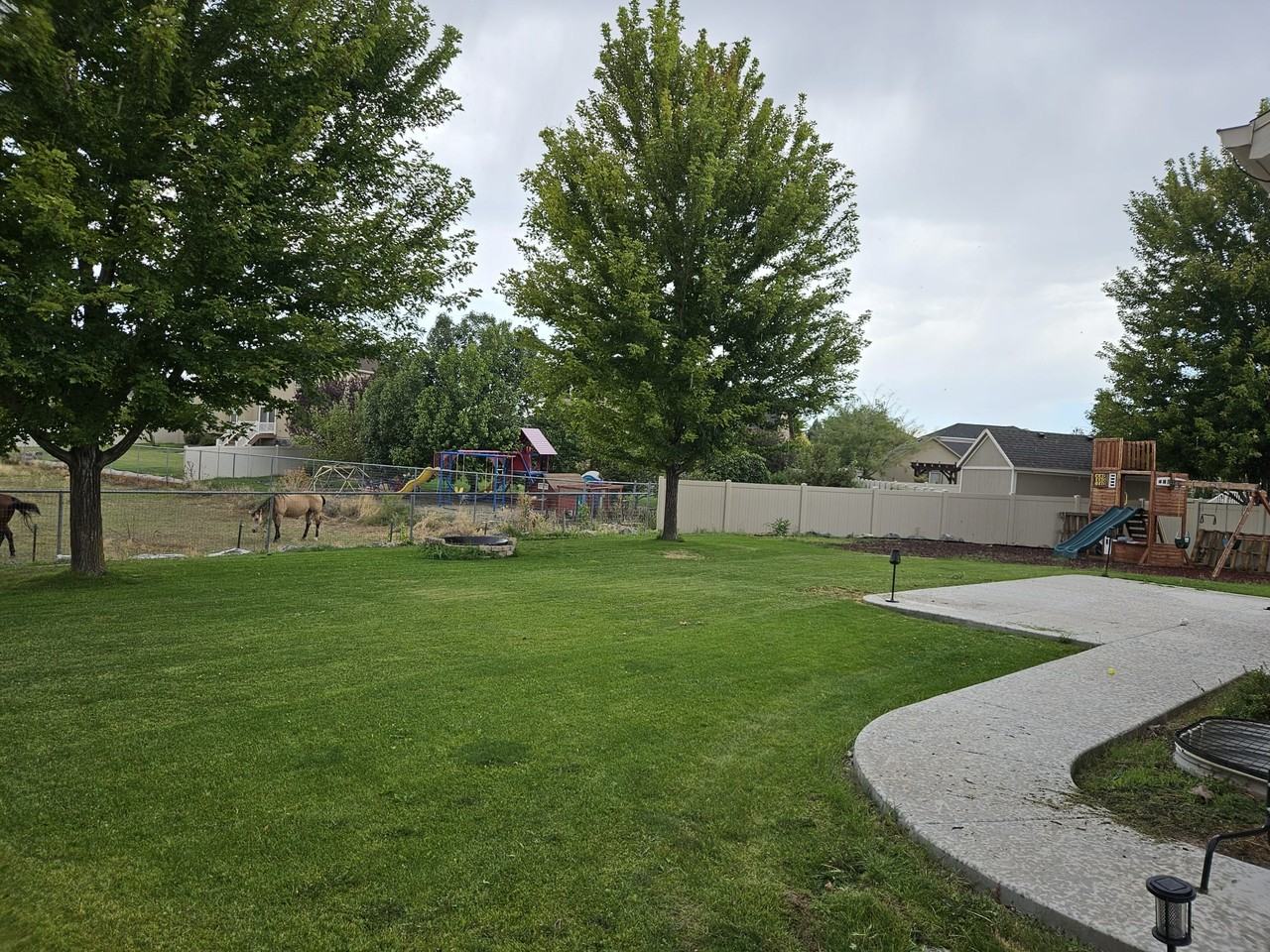1879 W Colony Pointe Dr #NA - Photo 4 of 33