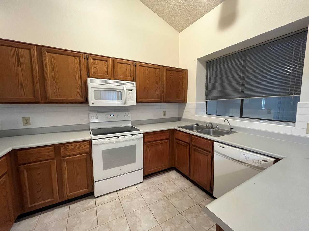 4175 E Cholla Canyon Dr #NA - Photo 2 of 11