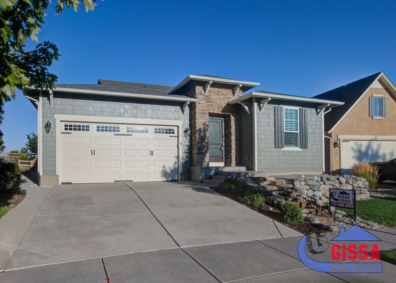 8109 Winding Passage Dr - Photo 2 of 50