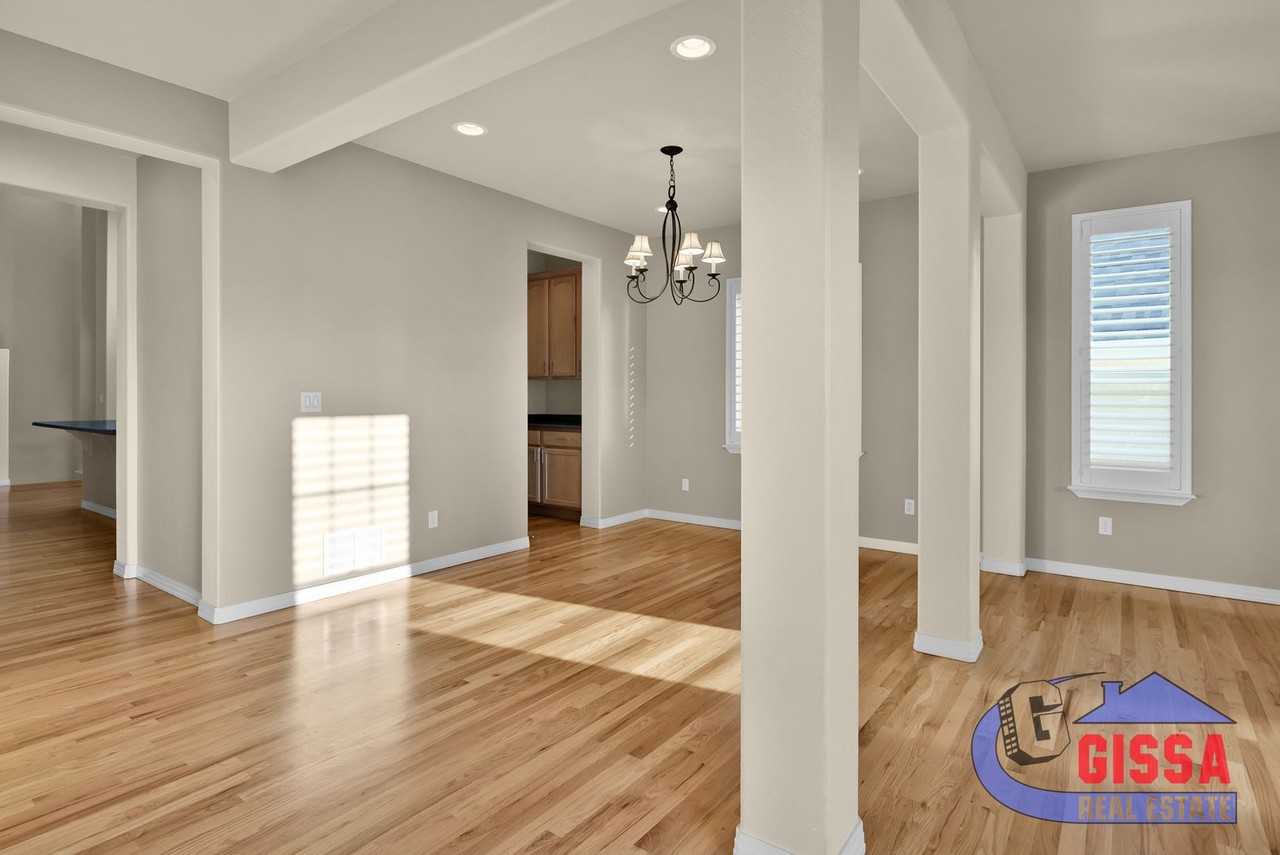 8109 Winding Passage Dr - Photo 6 of 50