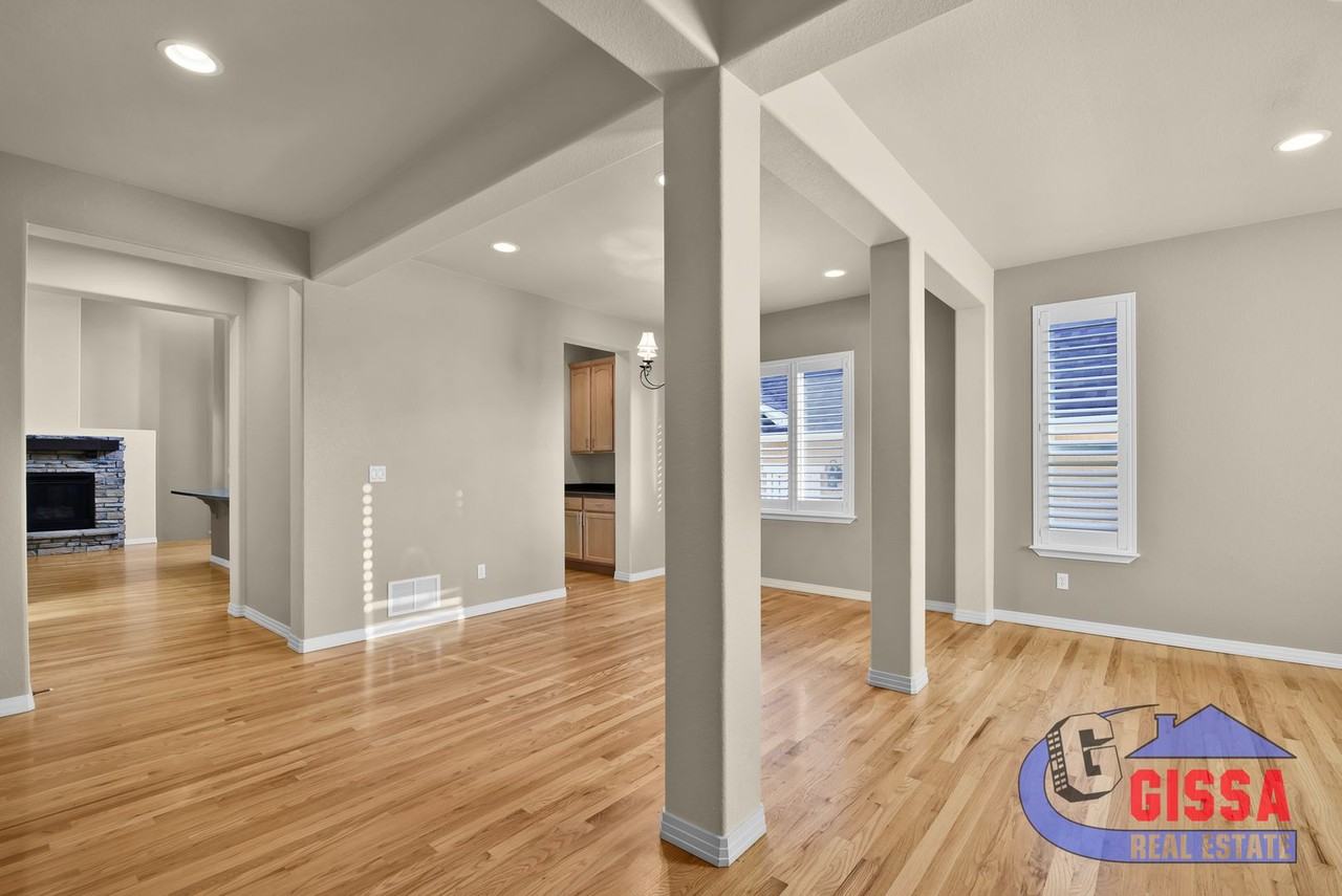 8109 Winding Passage Dr - Photo 7 of 50