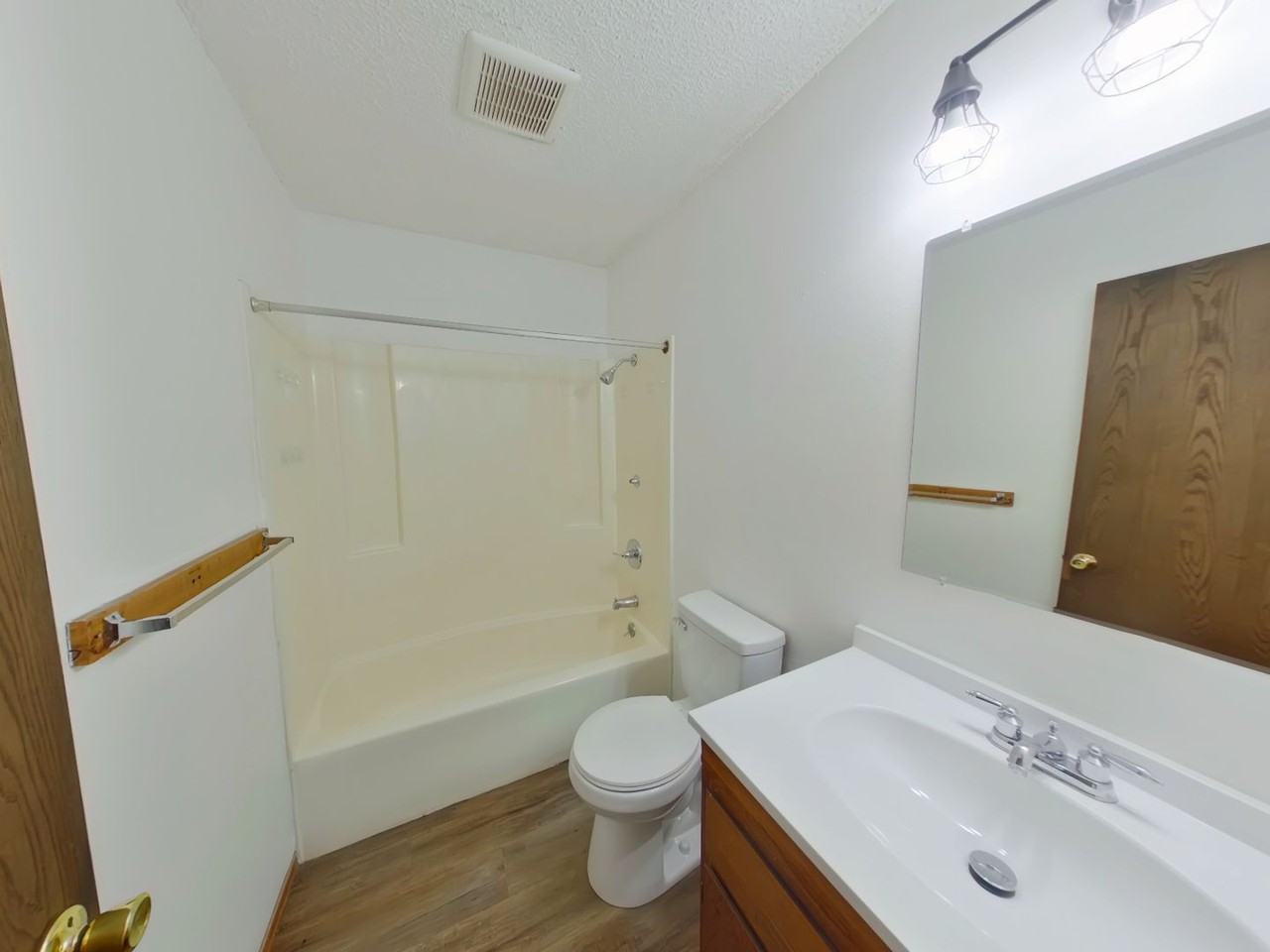 3950 N Garland Cir #3 - Photo 6 of 8