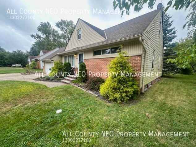 1924 Skyline Dr - Photo 2 of 25