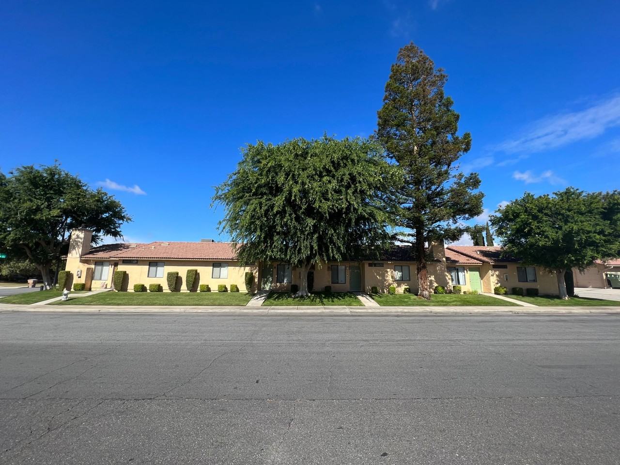 8600 White Rock - Photo 3 of 16