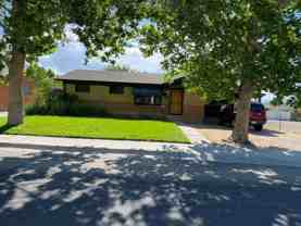 1600 N 17th St - Photo 1 of 1