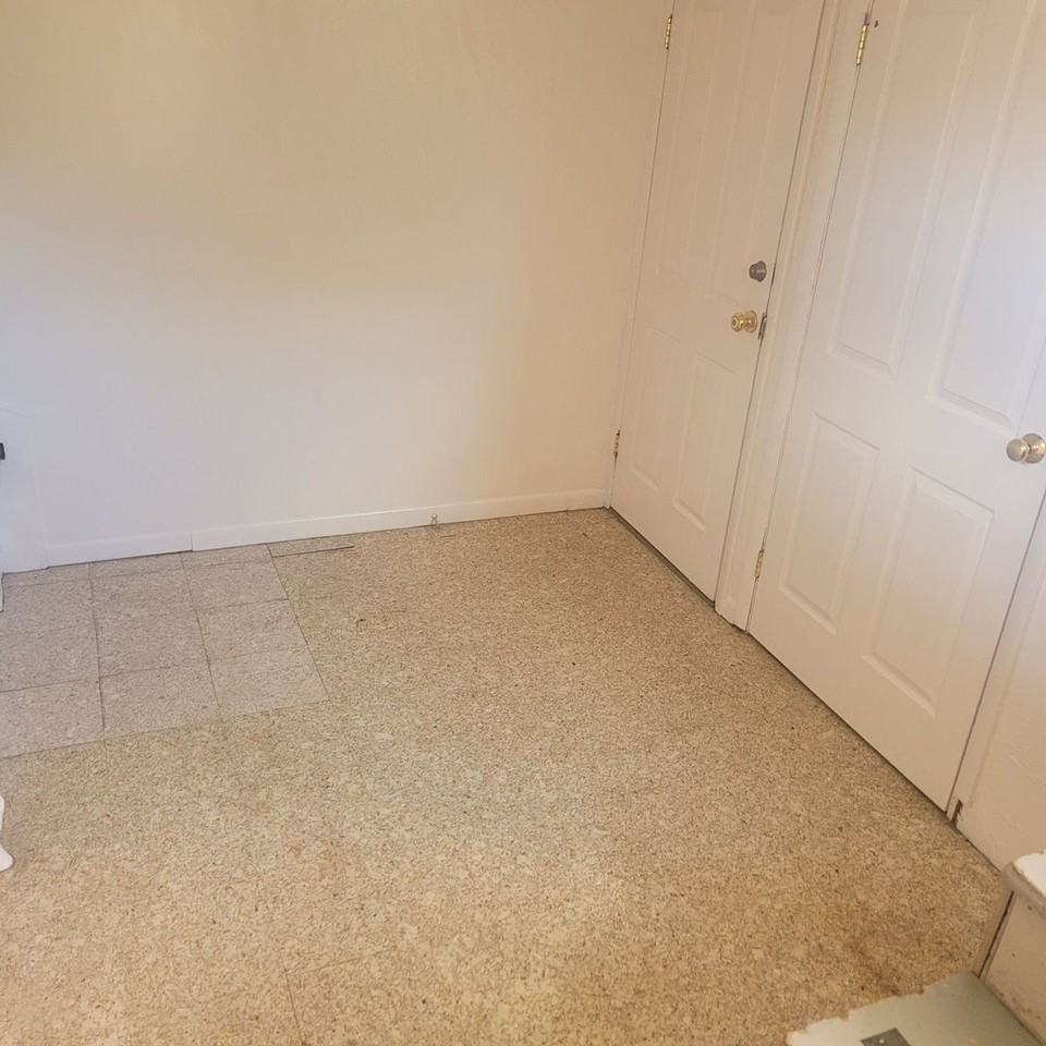 1600 North 17th Street #B - Photo 5 of 9