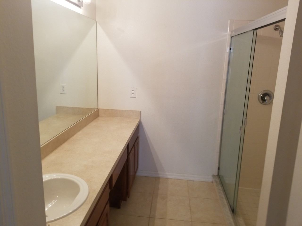 1321 Kellogg Dr - Photo 3 of 6