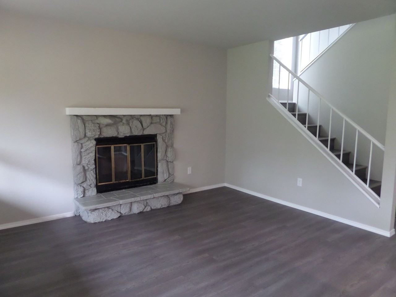 917 Natalie Pl - Photo 2 of 25