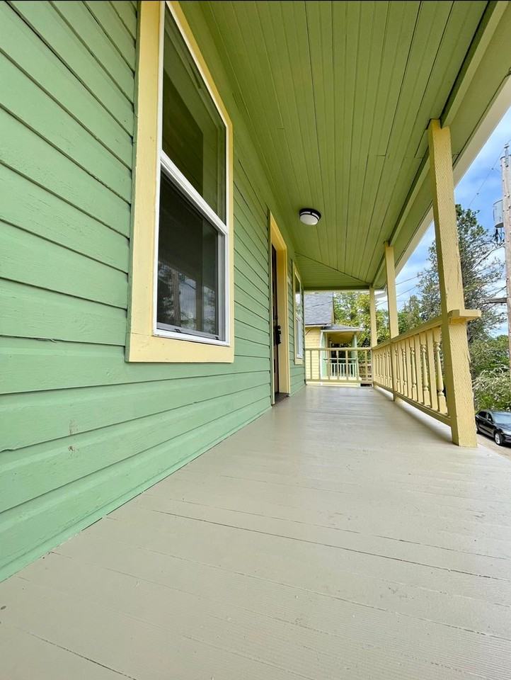 10523 Nw 3rd St - Photo 4 of 28