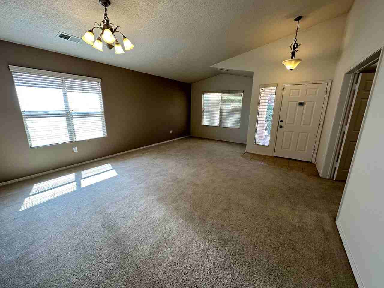 2212 Las Brisas Cir Se - Photo 3 of 38