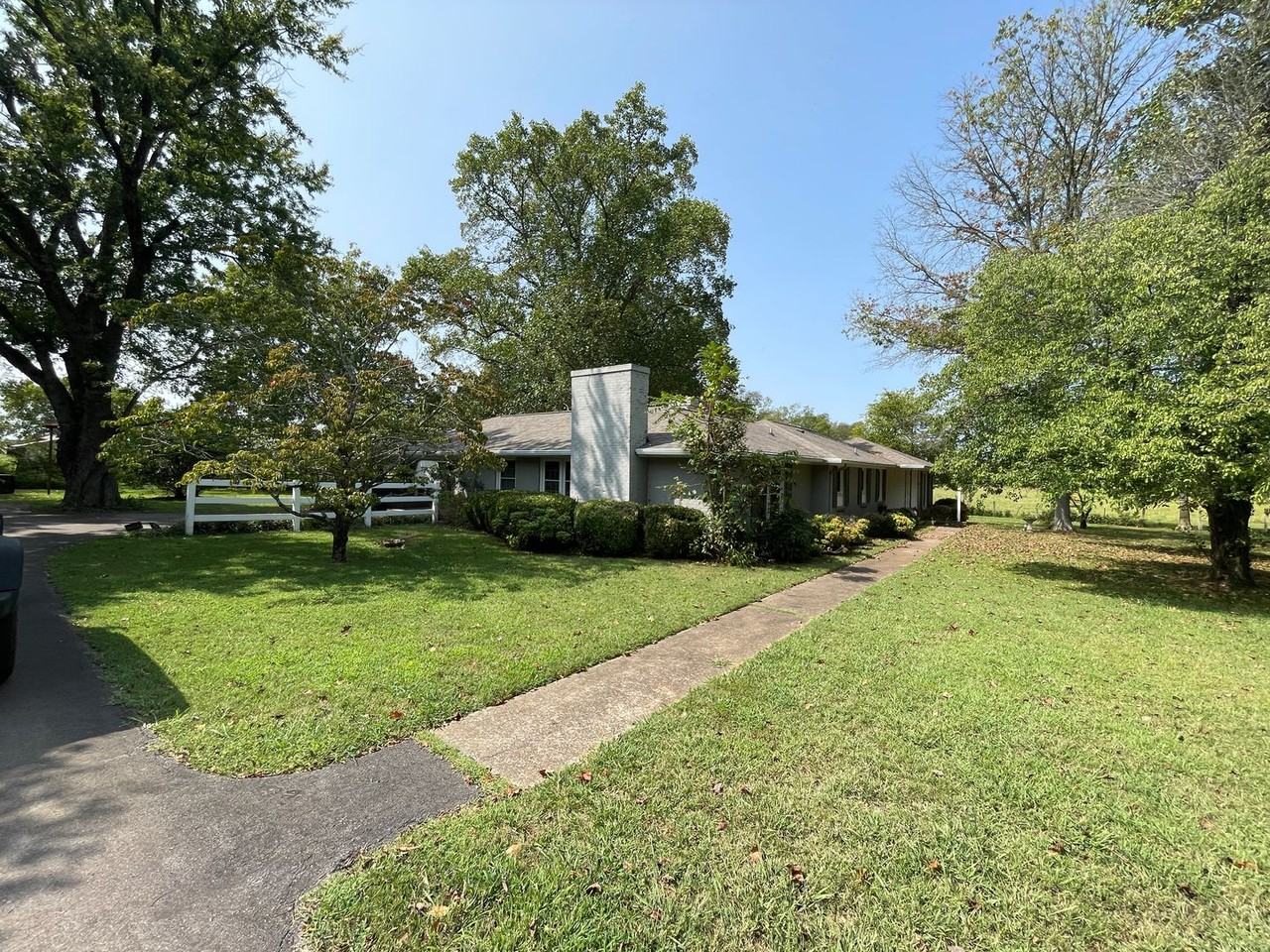 2525 Dilton Mankin Rd - Photo 3 of 20