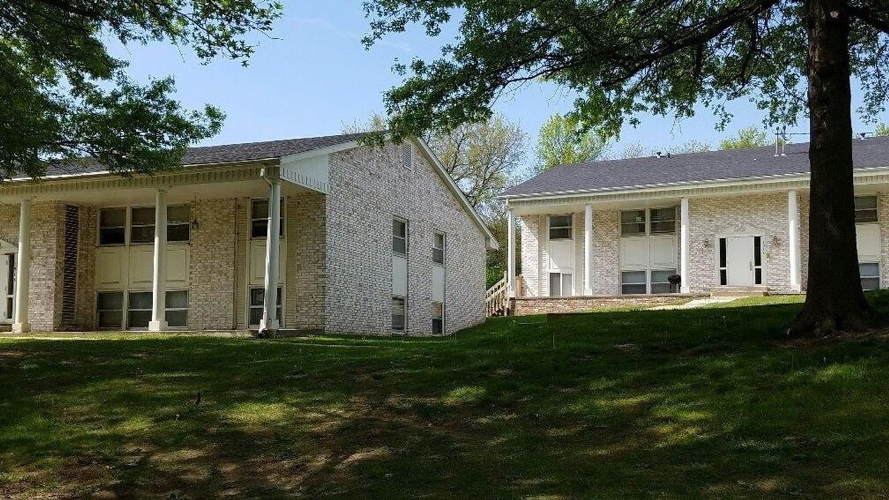 1910-1914 1910-1914 Casady Dr - 1914 Casady- #2 - Photo 3 of 14