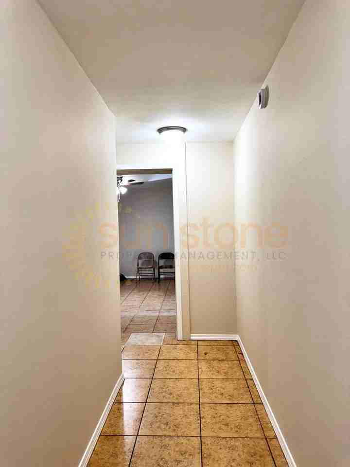 844 844 - 852 E Mission Blvd - Photo 2 of 8