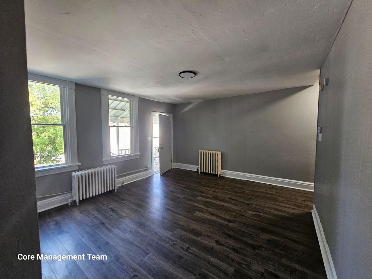 14 Courtright St - Photo 6 of 12