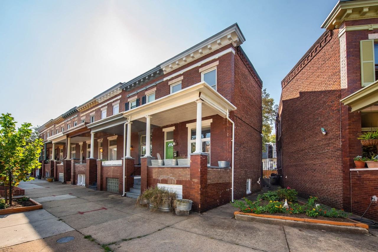 215 W 27th St #1 - Photo 2 of 28