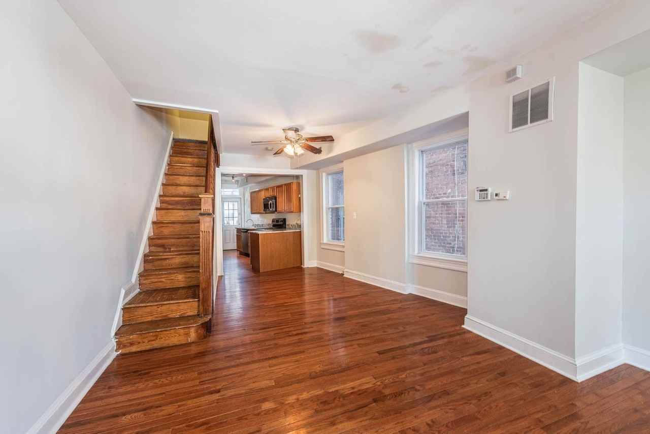 215 W 27th St #1 - Photo 5 of 28