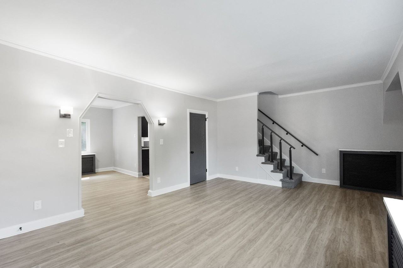 2822 Morlock St - Photo 3 of 37