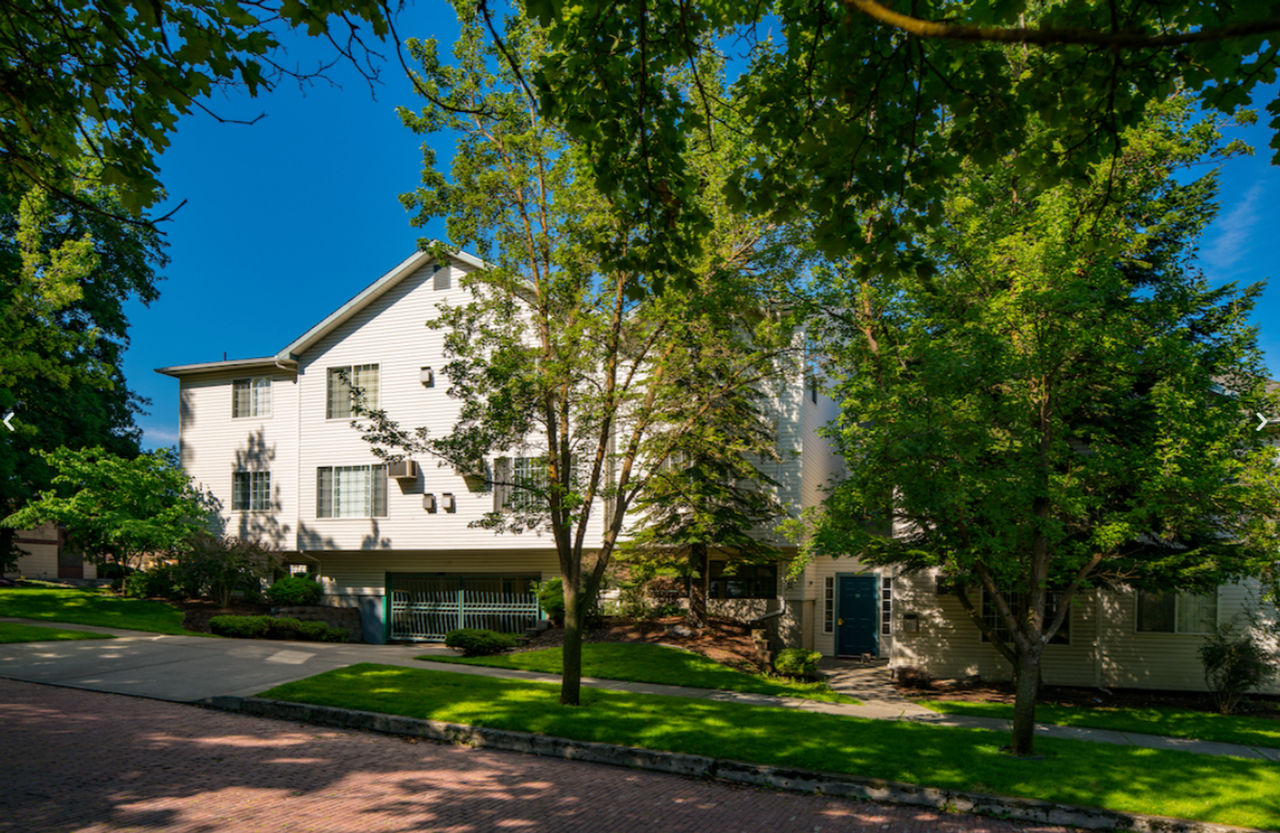 950 South Ash - Photo 4 of 4