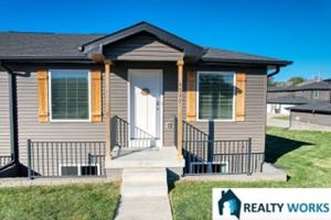 featured image of 4547 Lewis Ave