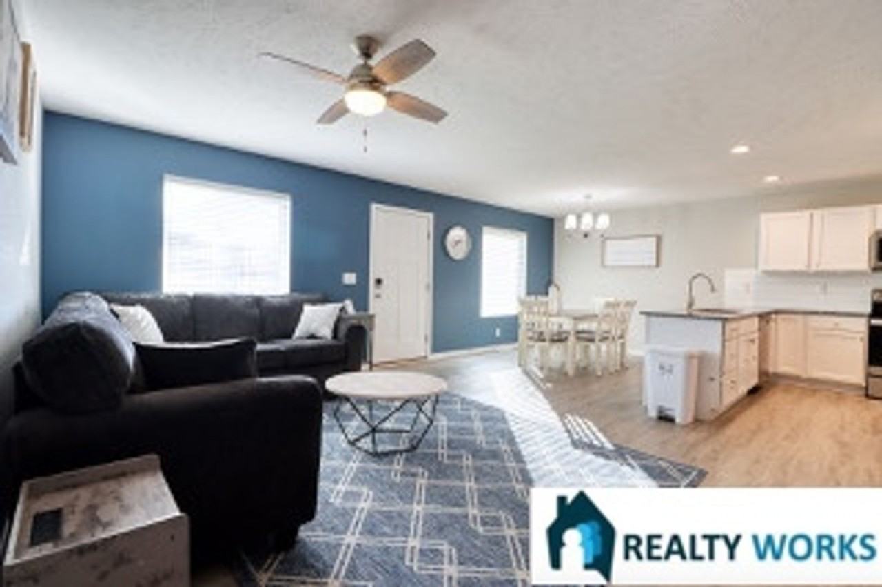 4547 Lewis Ave - Photo 5 of 16