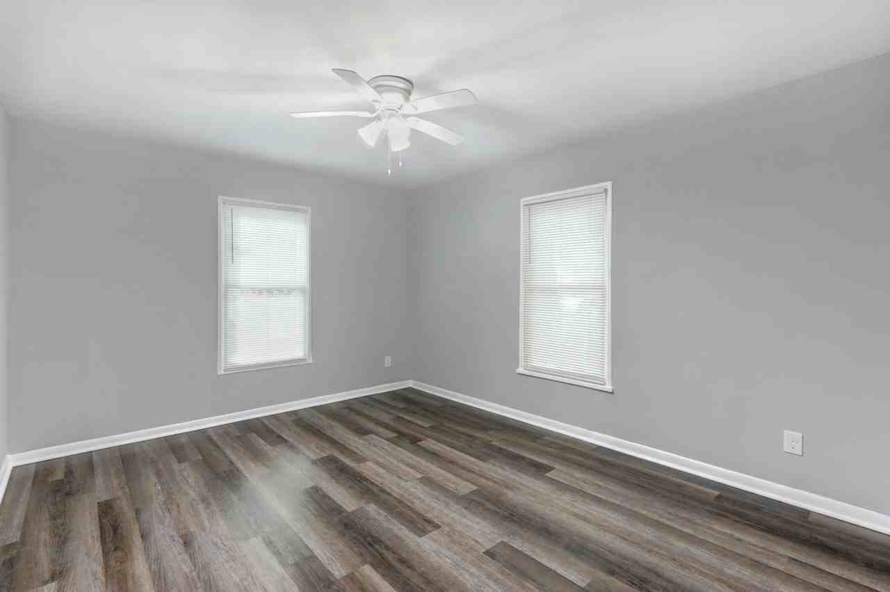 2104 Mississippi Ave - Photo 5 of 16