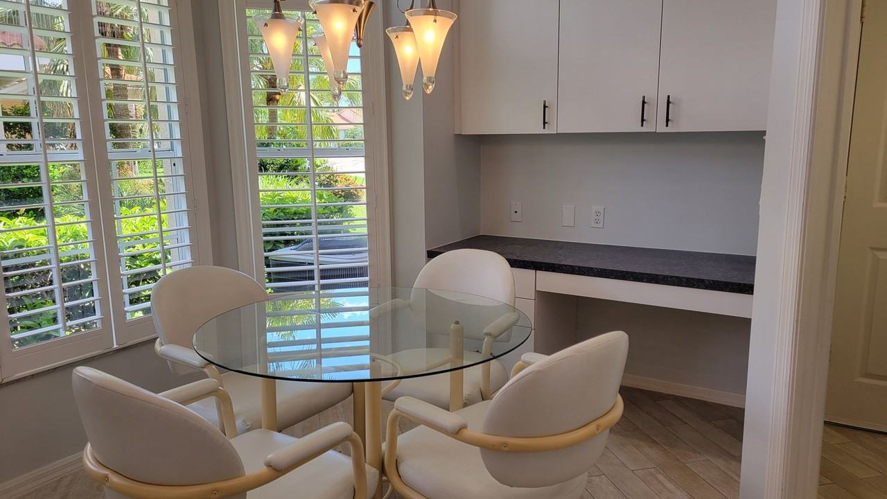 7557 Fairlinks Ct - Photo 7 of 33