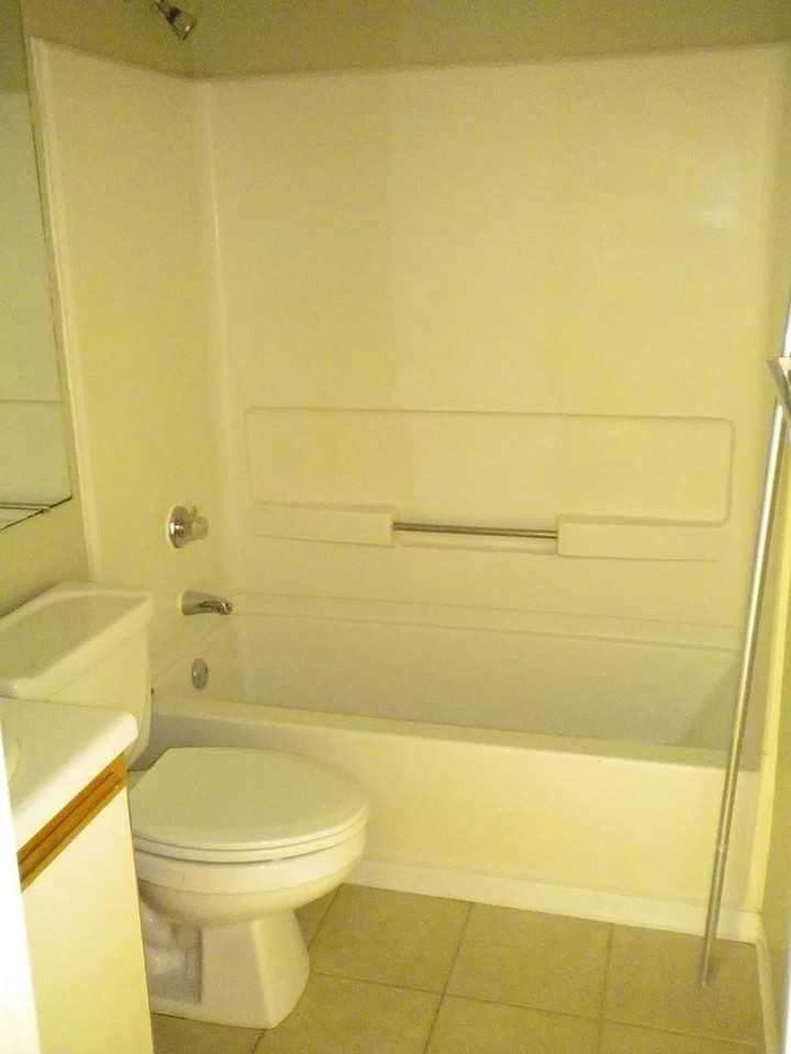 1241 University Ct - Photo 4 of 6