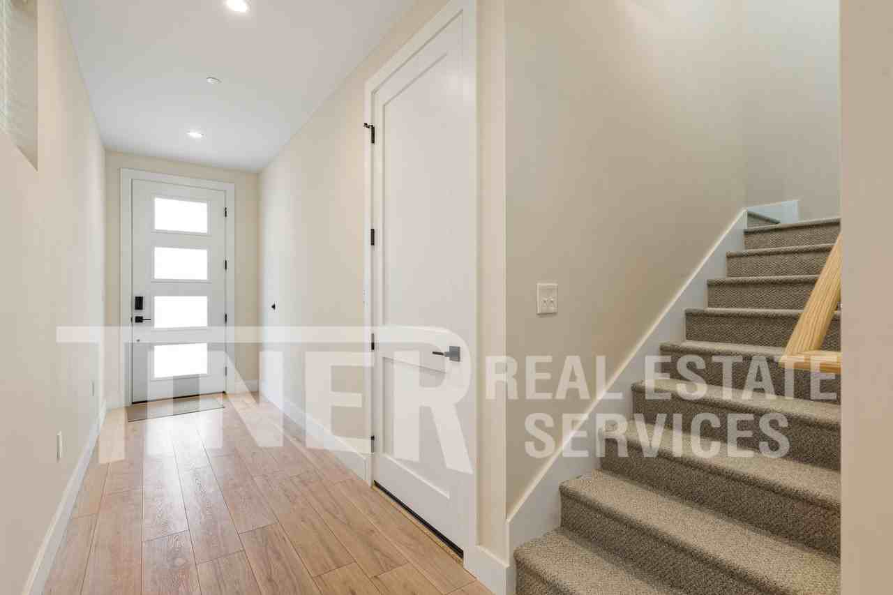 425 G St - Photo 7 of 22